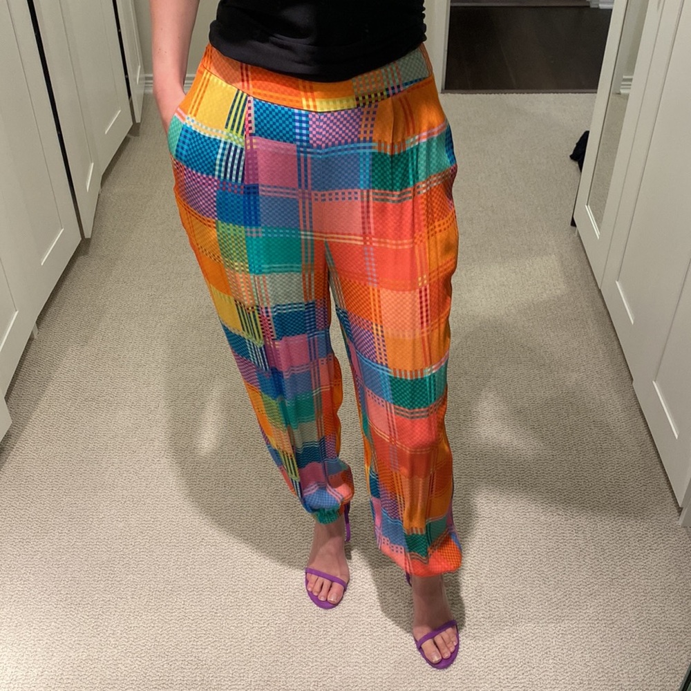 Farm Rio Woven Joggers - Picture 4 of 5